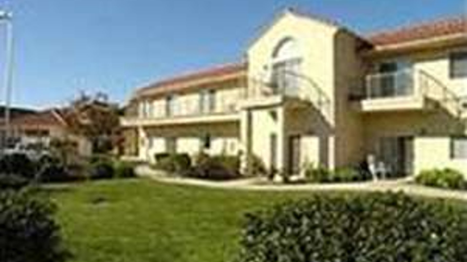 System.Collections.Generic.List`1[AFS.Common.Models.Photo] - Image 1