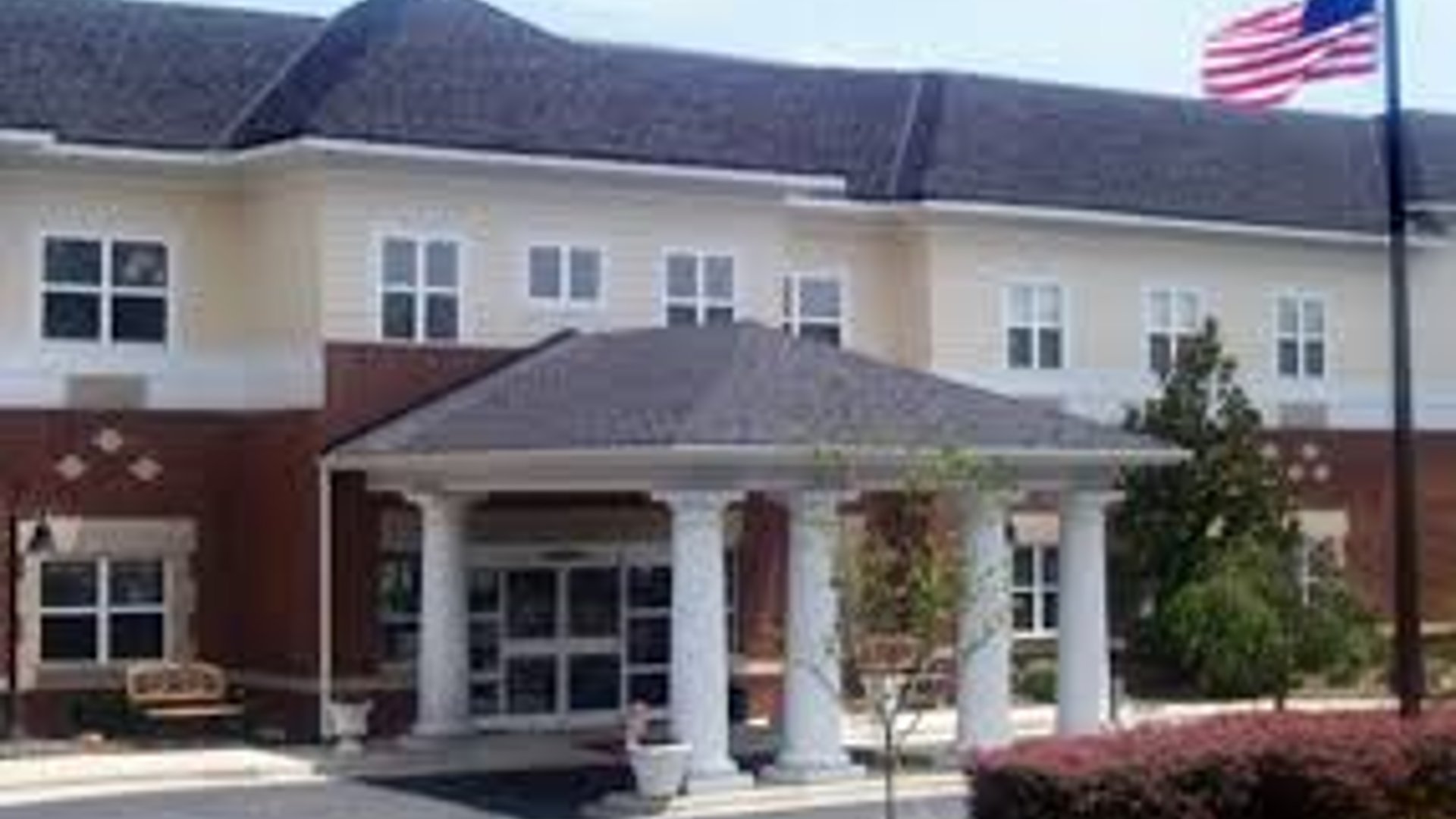 System.Collections.Generic.List`1[AFS.Common.Models.Photo] - Image 1