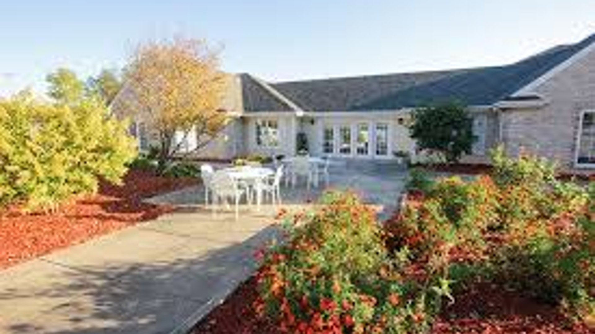 System.Collections.Generic.List`1[AFS.Common.Models.Photo] - Image 6