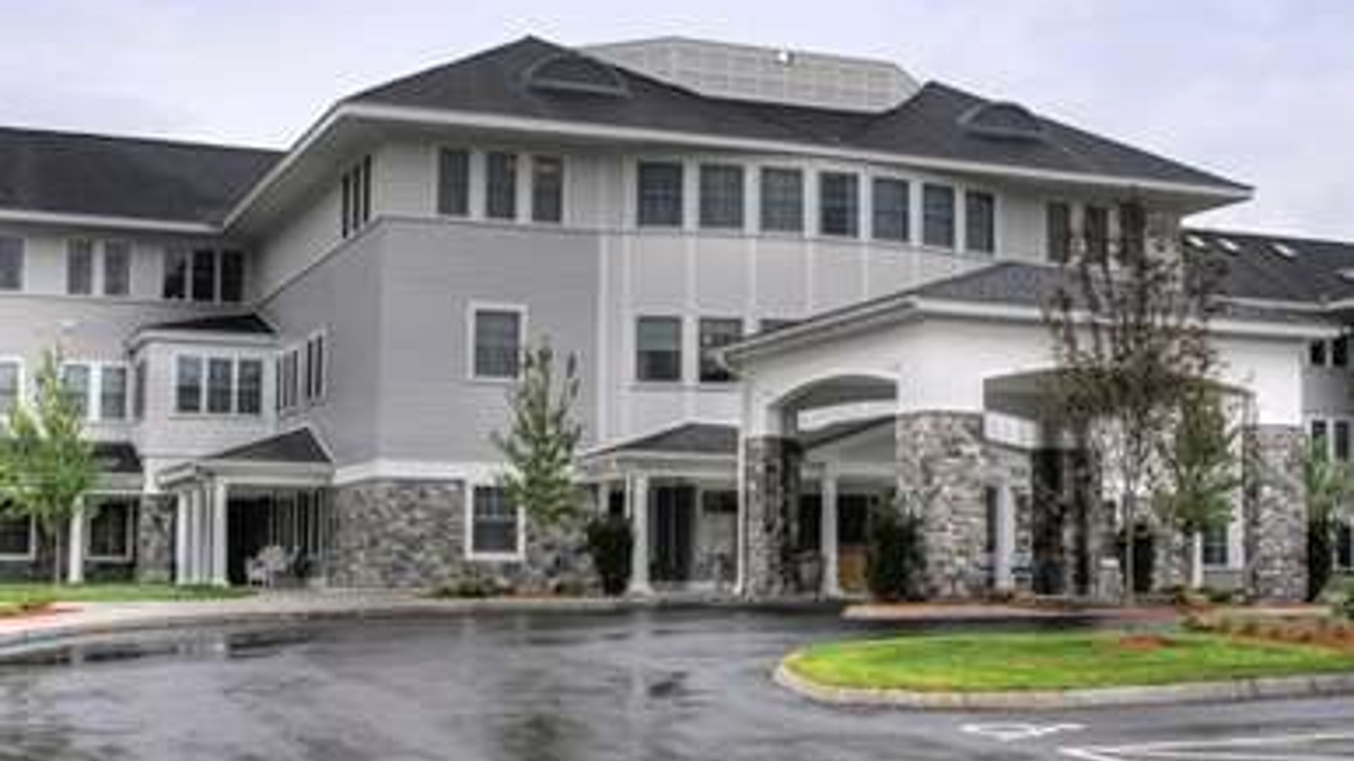 System.Collections.Generic.List`1[AFS.Common.Models.Photo] - Image 1