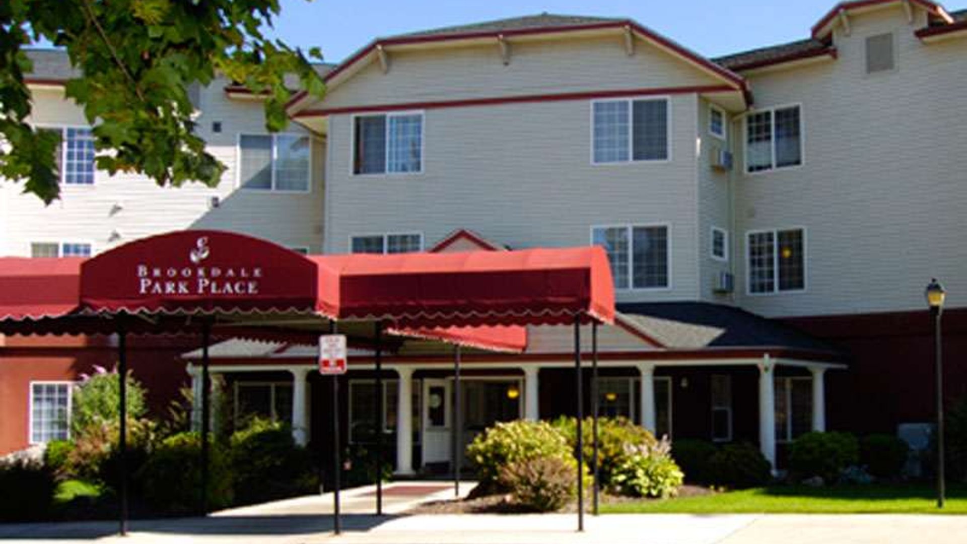 System.Collections.Generic.List`1[AFS.Common.Models.Photo] - Image 1