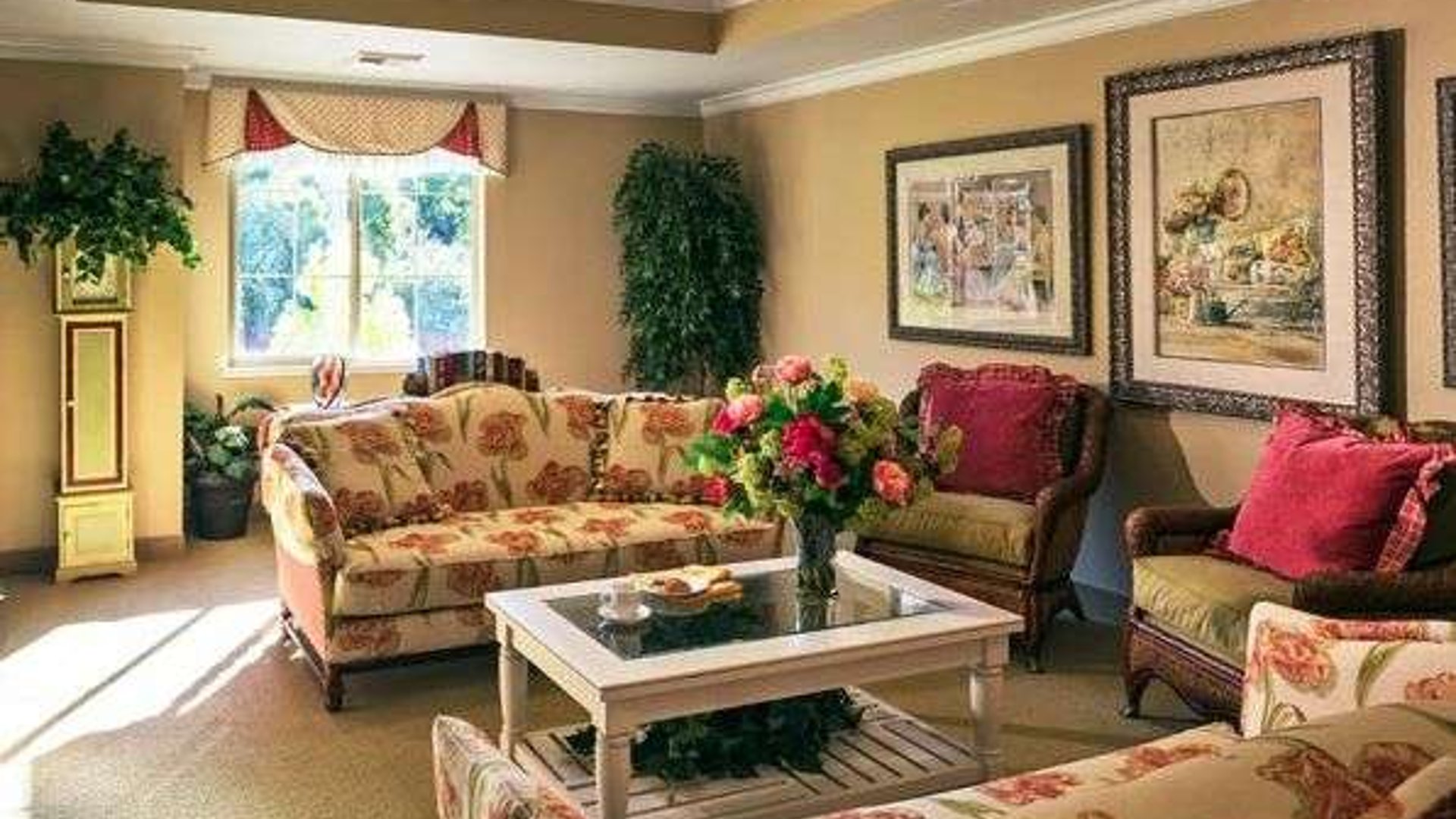 System.Collections.Generic.List`1[AFS.Common.Models.Photo] - Image 4