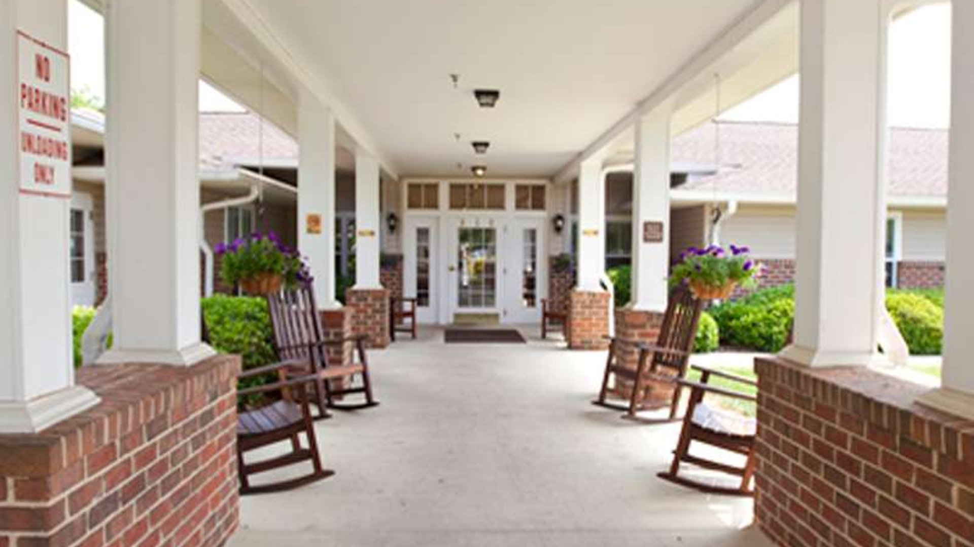 System.Collections.Generic.List`1[AFS.Common.Models.Photo] - Image 2