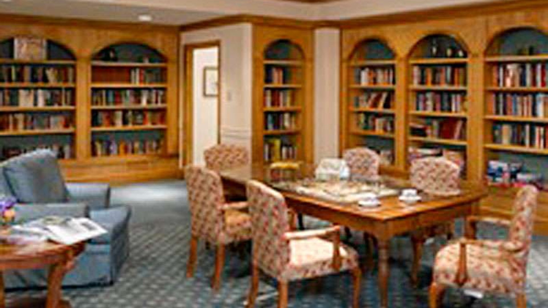 System.Collections.Generic.List`1[AFS.Common.Models.Photo] - Image 3