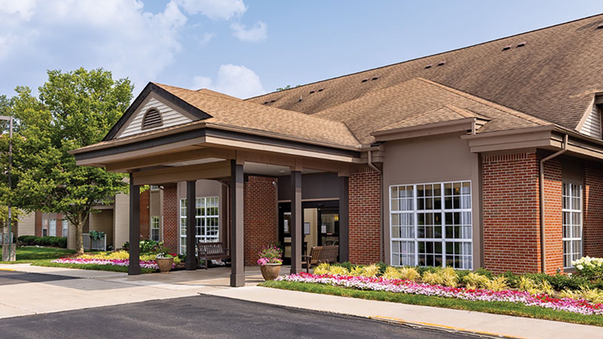 System.Collections.Generic.List`1[AFS.Common.Models.Photo] - Image 1