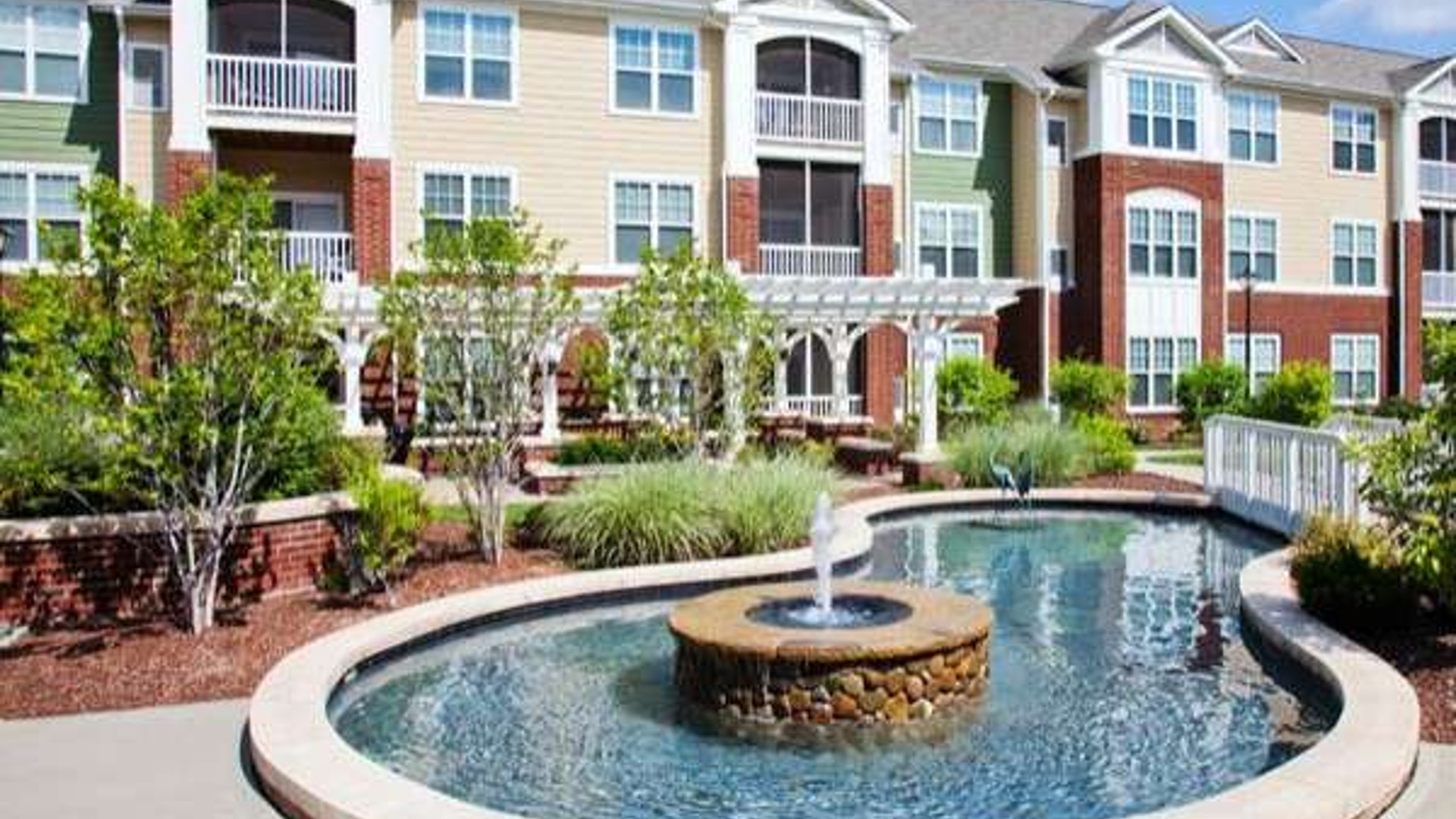 System.Collections.Generic.List`1[AFS.Common.Models.Photo] - Image 6