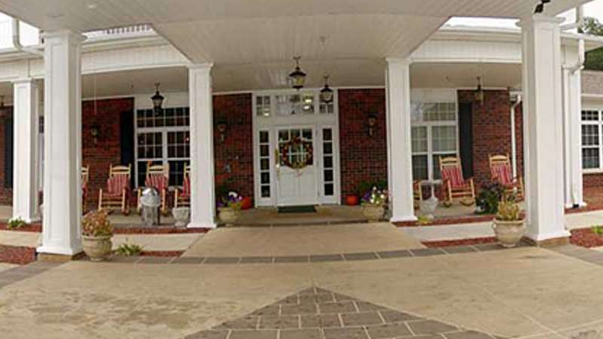 System.Collections.Generic.List`1[AFS.Common.Models.Photo] - Image 5