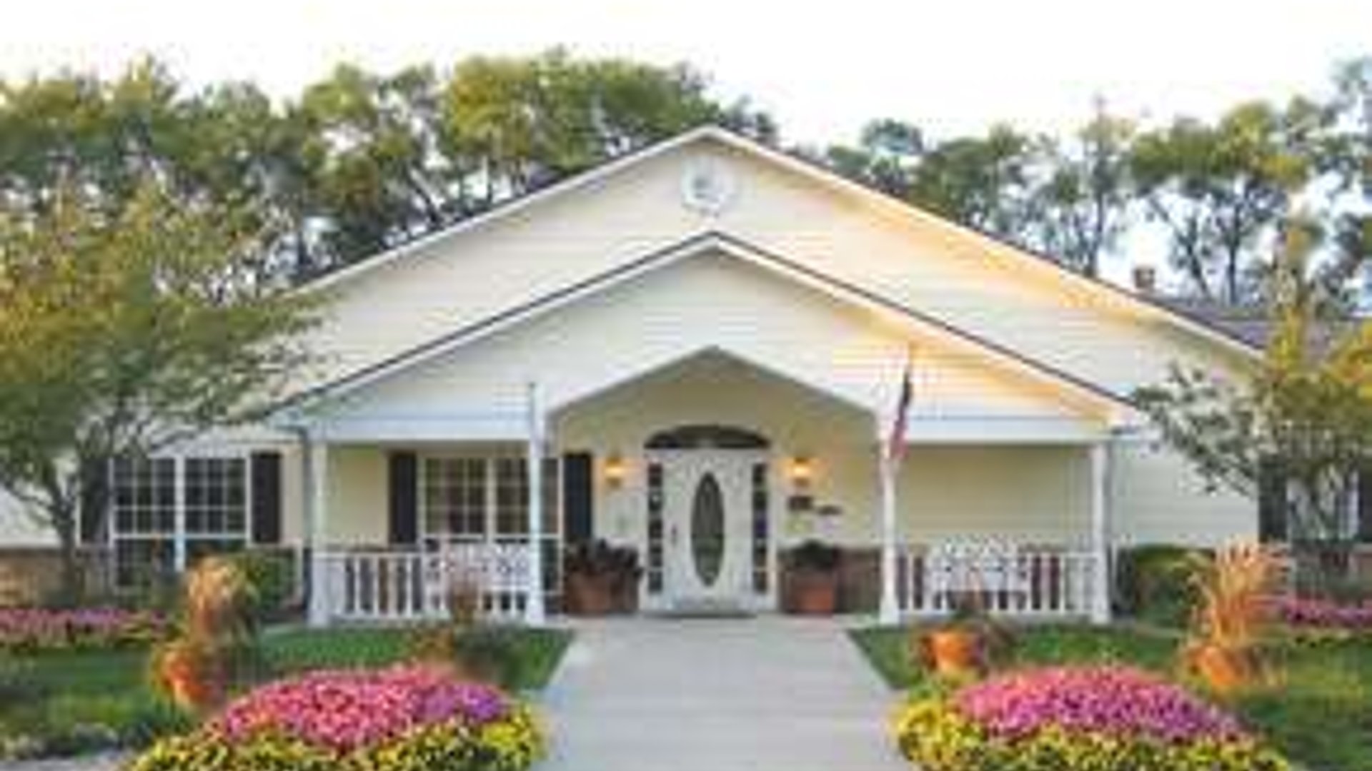 System.Collections.Generic.List`1[AFS.Common.Models.Photo] - Image 1