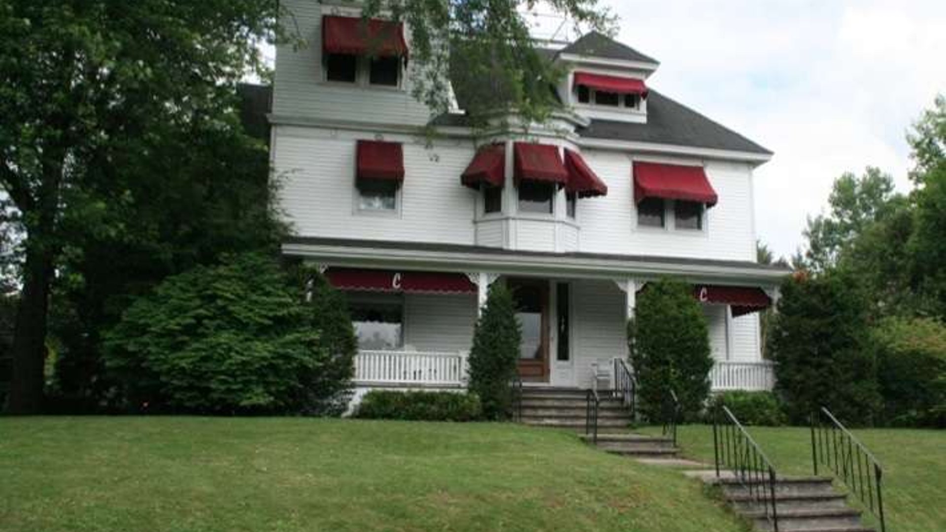 System.Collections.Generic.List`1[AFS.Common.Models.Photo] - Image 1