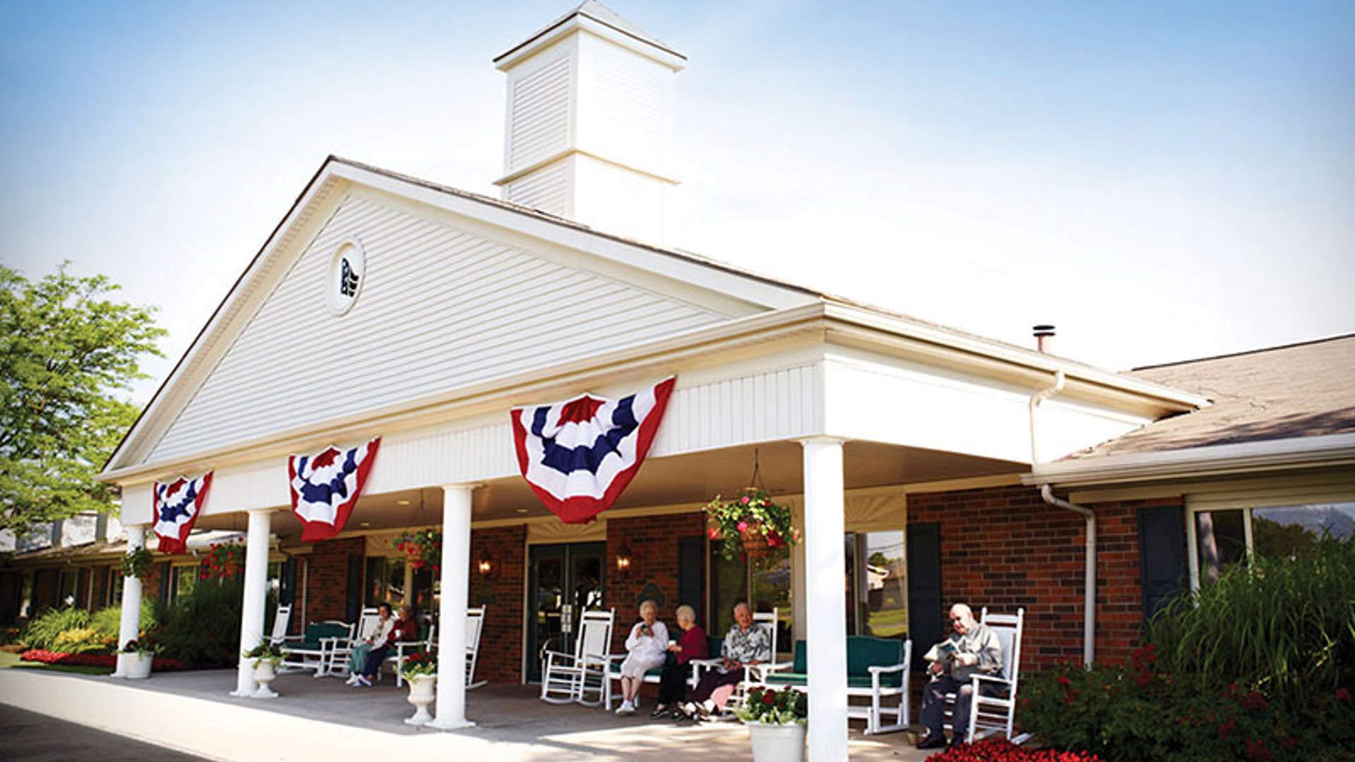 System.Collections.Generic.List`1[AFS.Common.Models.Photo] - Image 1