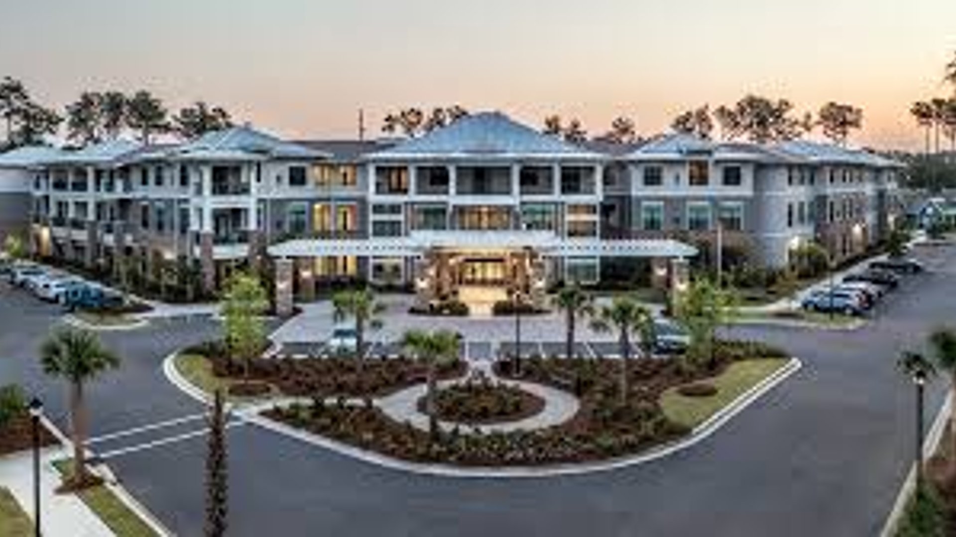 System.Collections.Generic.List`1[AFS.Common.Models.Photo] - Image 1