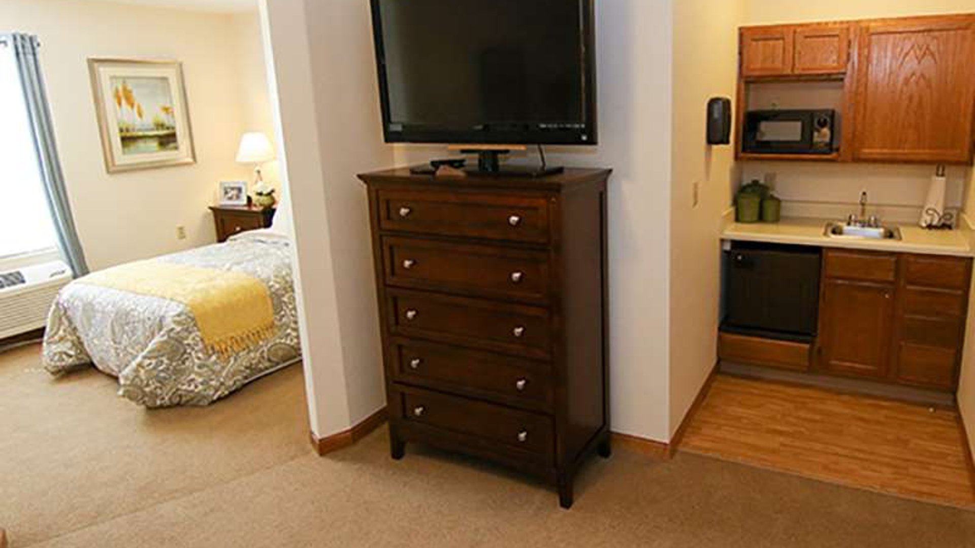 System.Collections.Generic.List`1[AFS.Common.Models.Photo] - Image 5