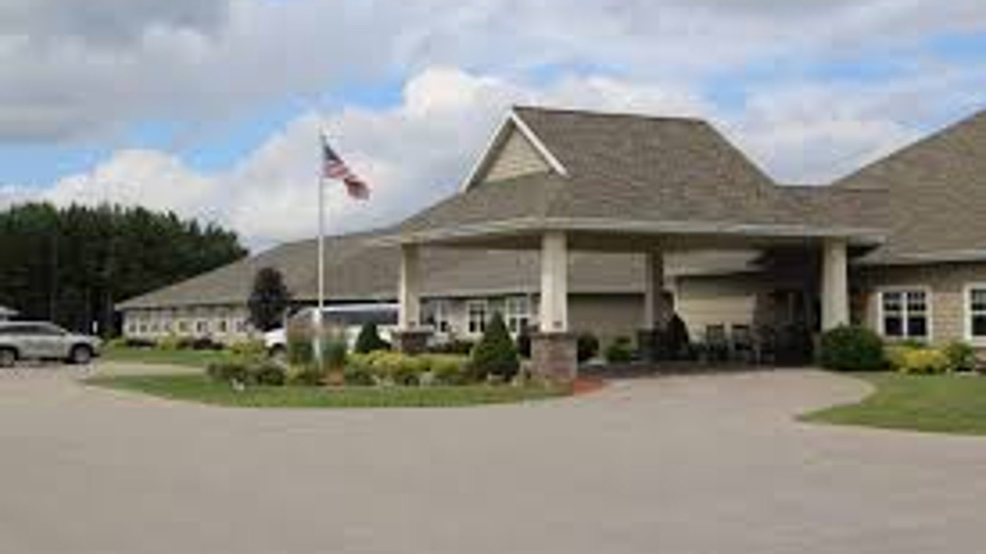 System.Collections.Generic.List`1[AFS.Common.Models.Photo] - Image 1