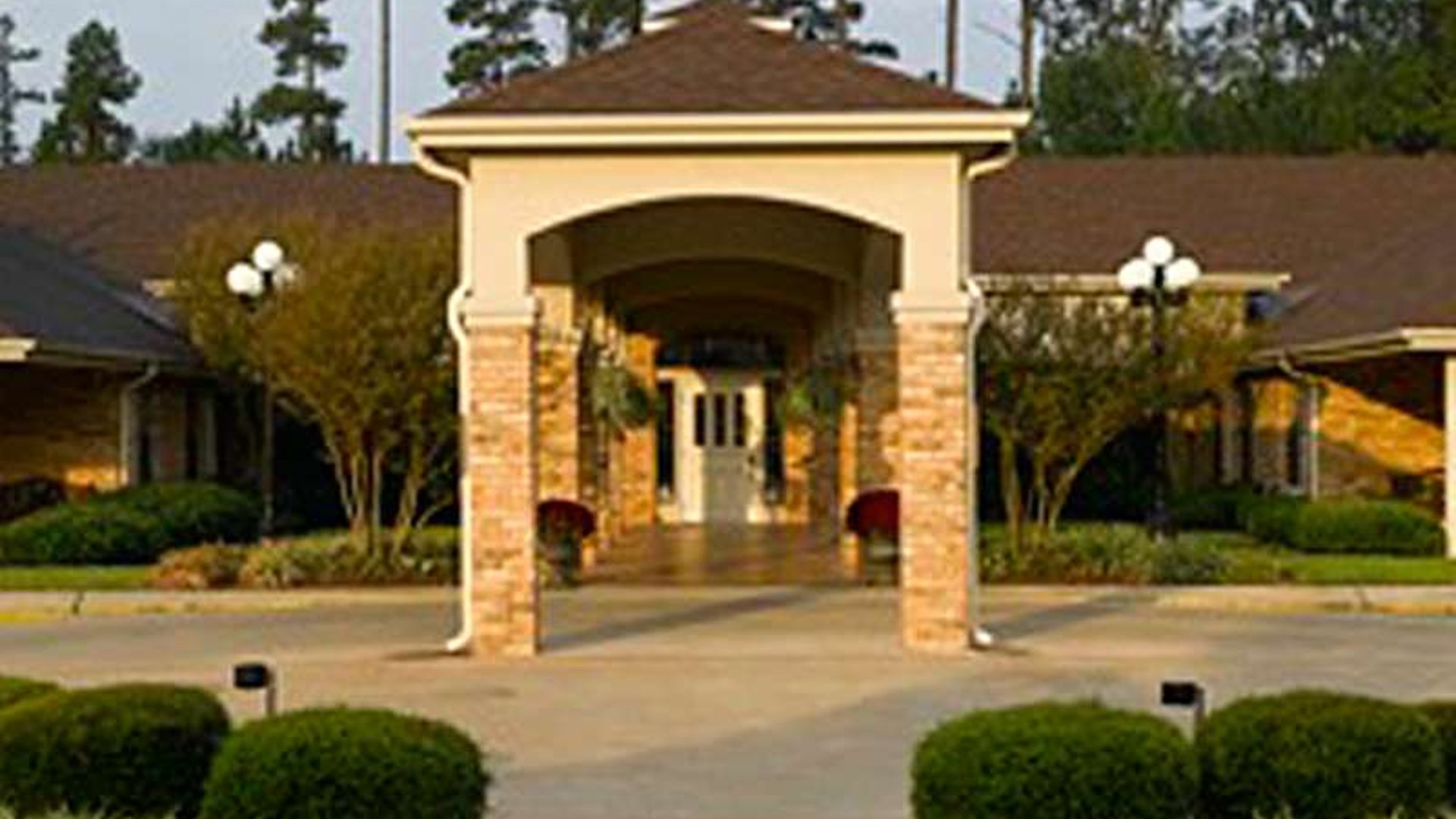 System.Collections.Generic.List`1[AFS.Common.Models.Photo] - Image 1