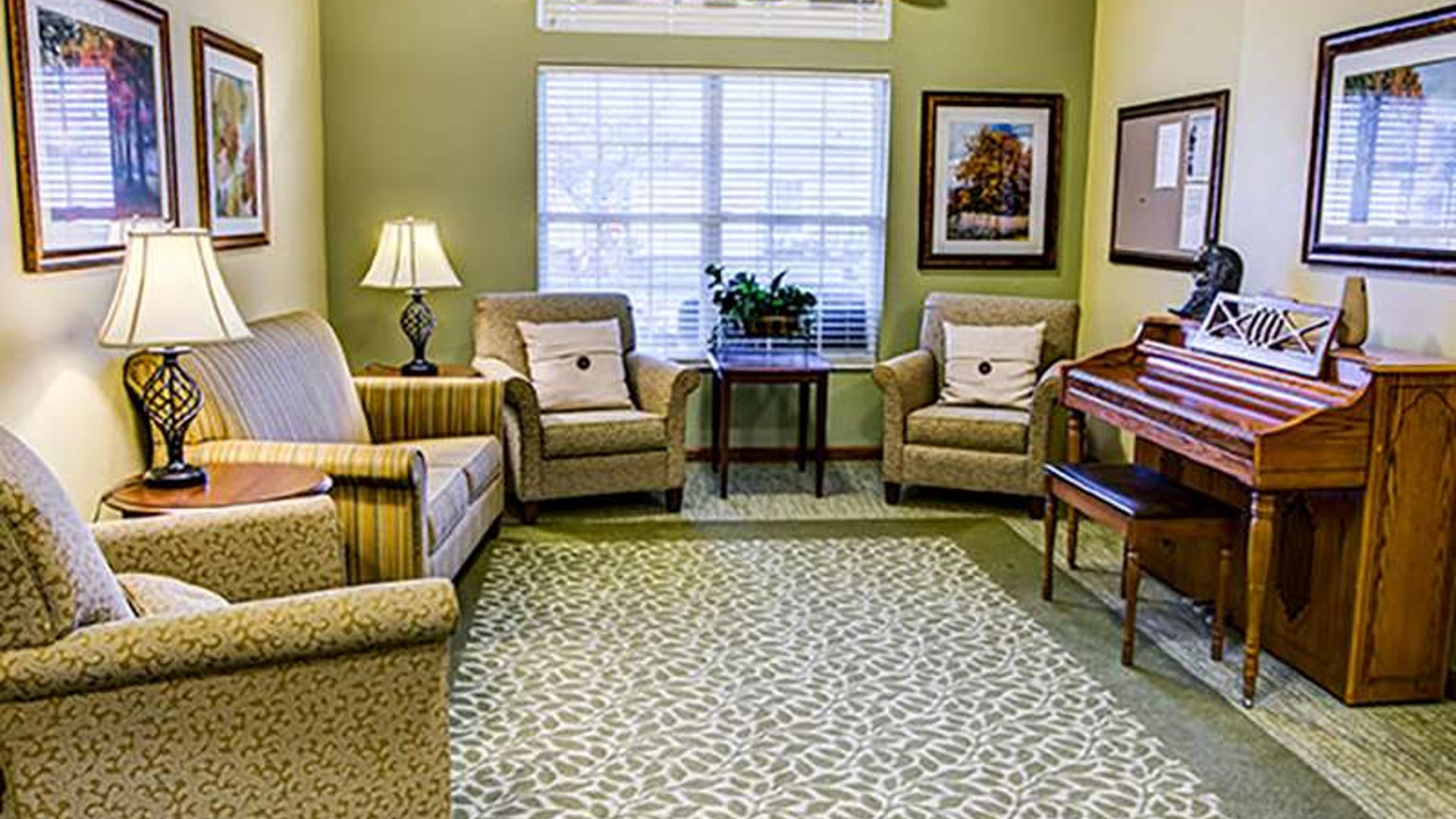 System.Collections.Generic.List`1[AFS.Common.Models.Photo] - Image 1