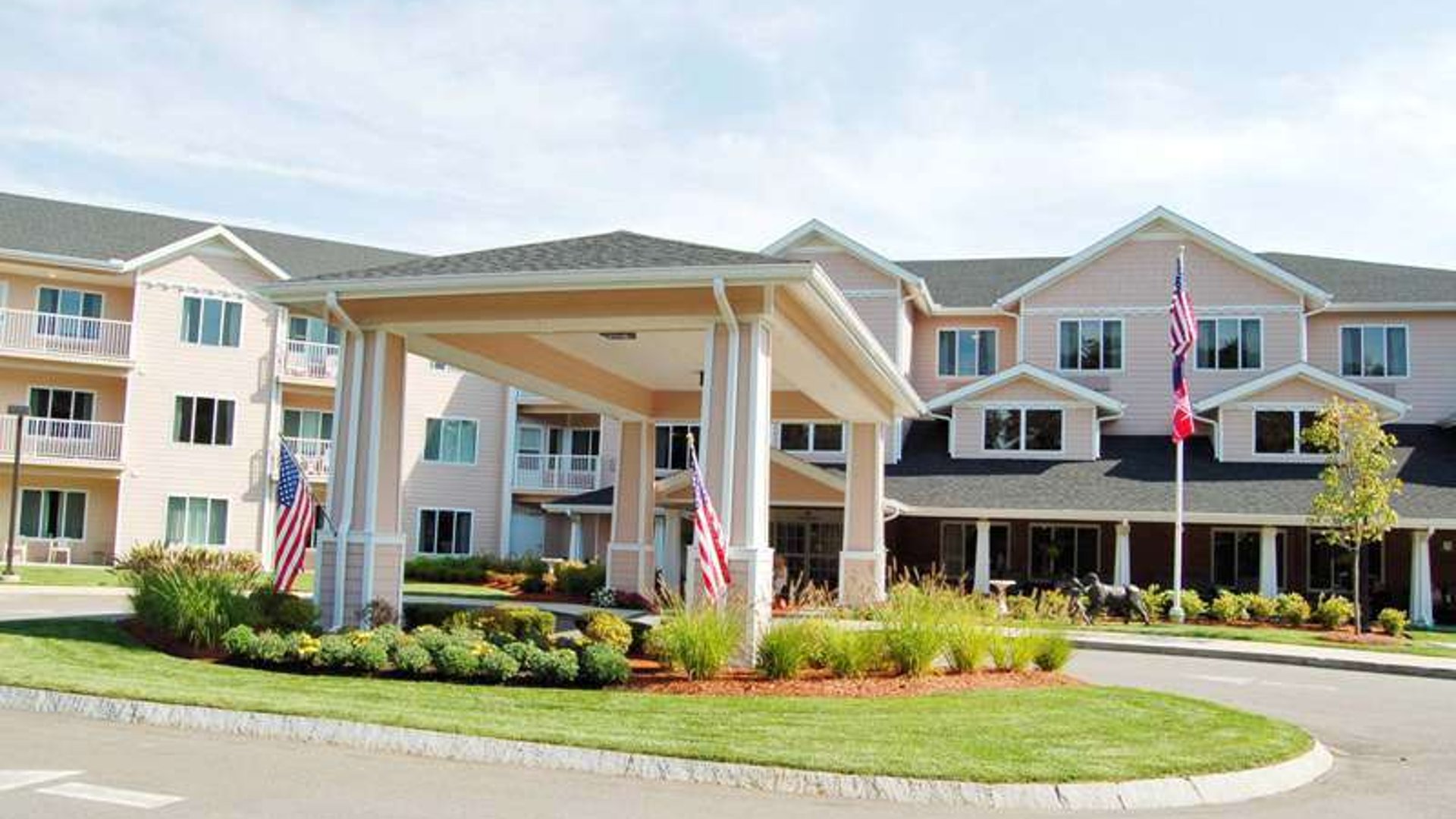 System.Collections.Generic.List`1[AFS.Common.Models.Photo] - Image 1