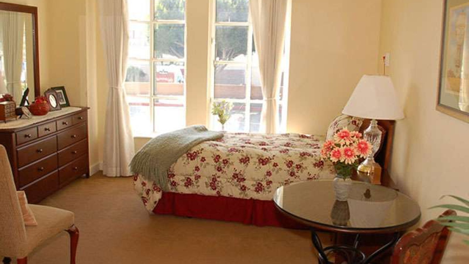 System.Collections.Generic.List`1[AFS.Common.Models.Photo] - Image 5