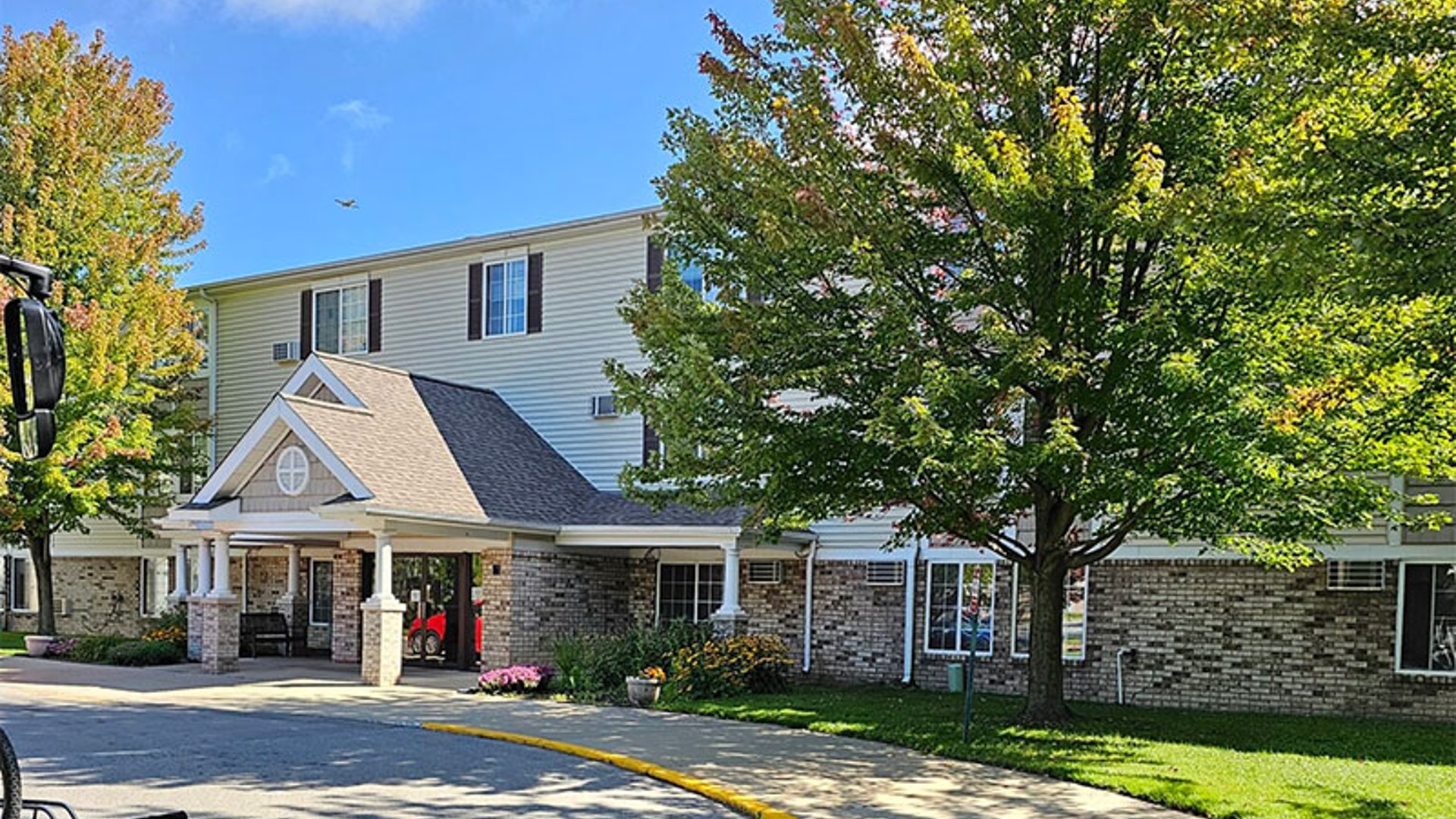 System.Collections.Generic.List`1[AFS.Common.Models.Photo] - Image 1