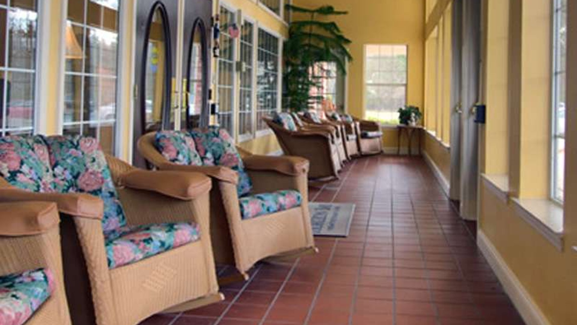 System.Collections.Generic.List`1[AFS.Common.Models.Photo] - Image 1