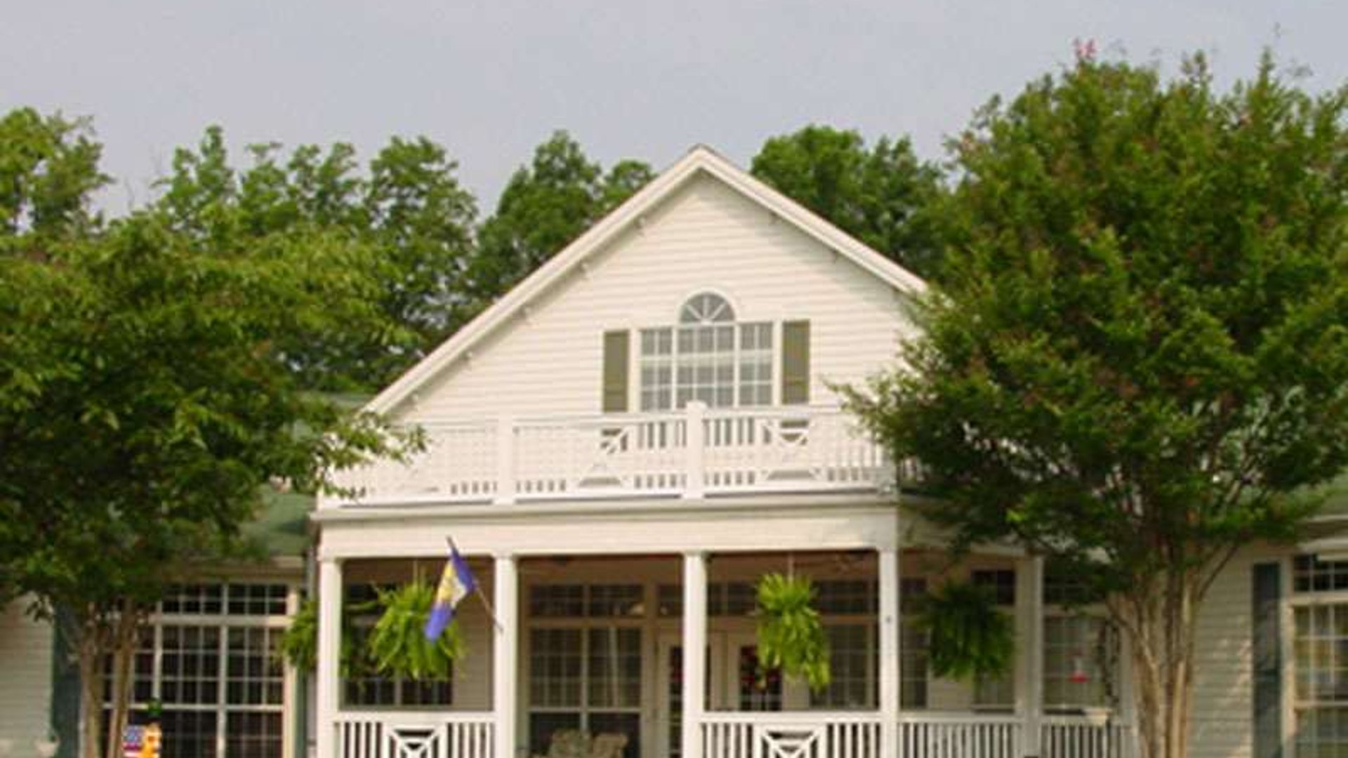 System.Collections.Generic.List`1[AFS.Common.Models.Photo] - Image 1