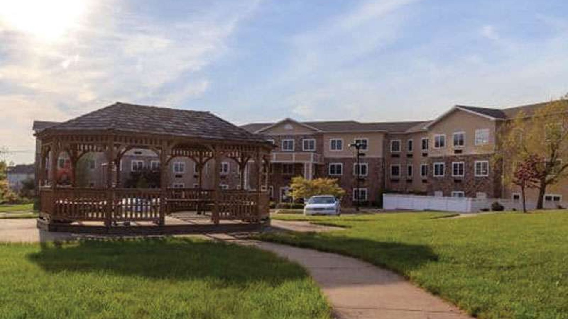 System.Collections.Generic.List`1[AFS.Common.Models.Photo] - Image 1