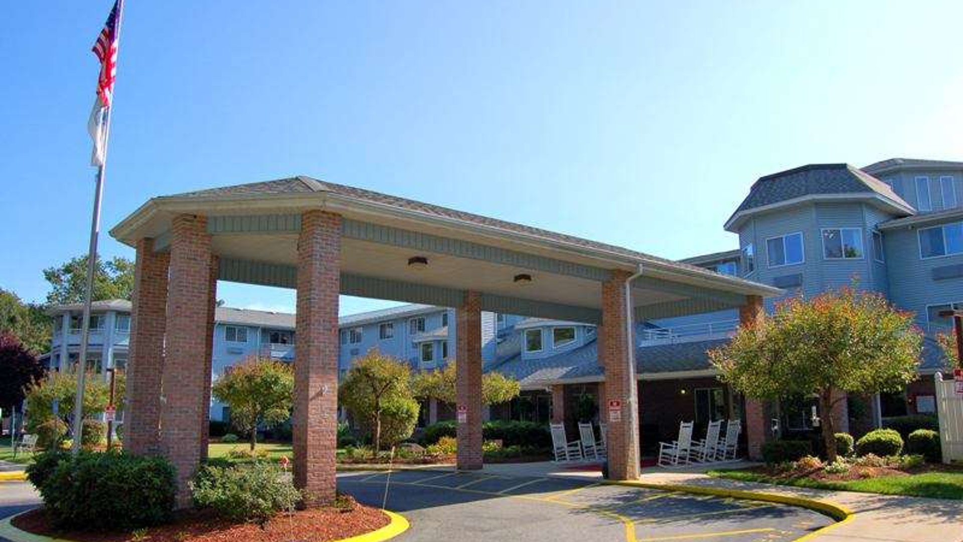 System.Collections.Generic.List`1[AFS.Common.Models.Photo] - Image 1