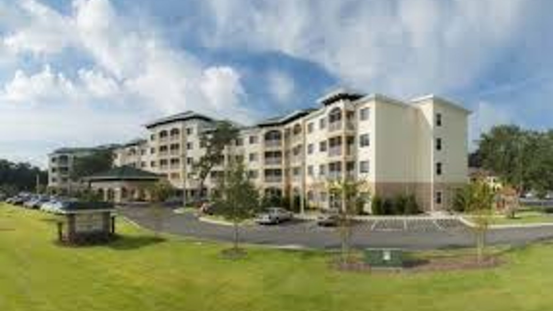 System.Collections.Generic.List`1[AFS.Common.Models.Photo] - Image 1