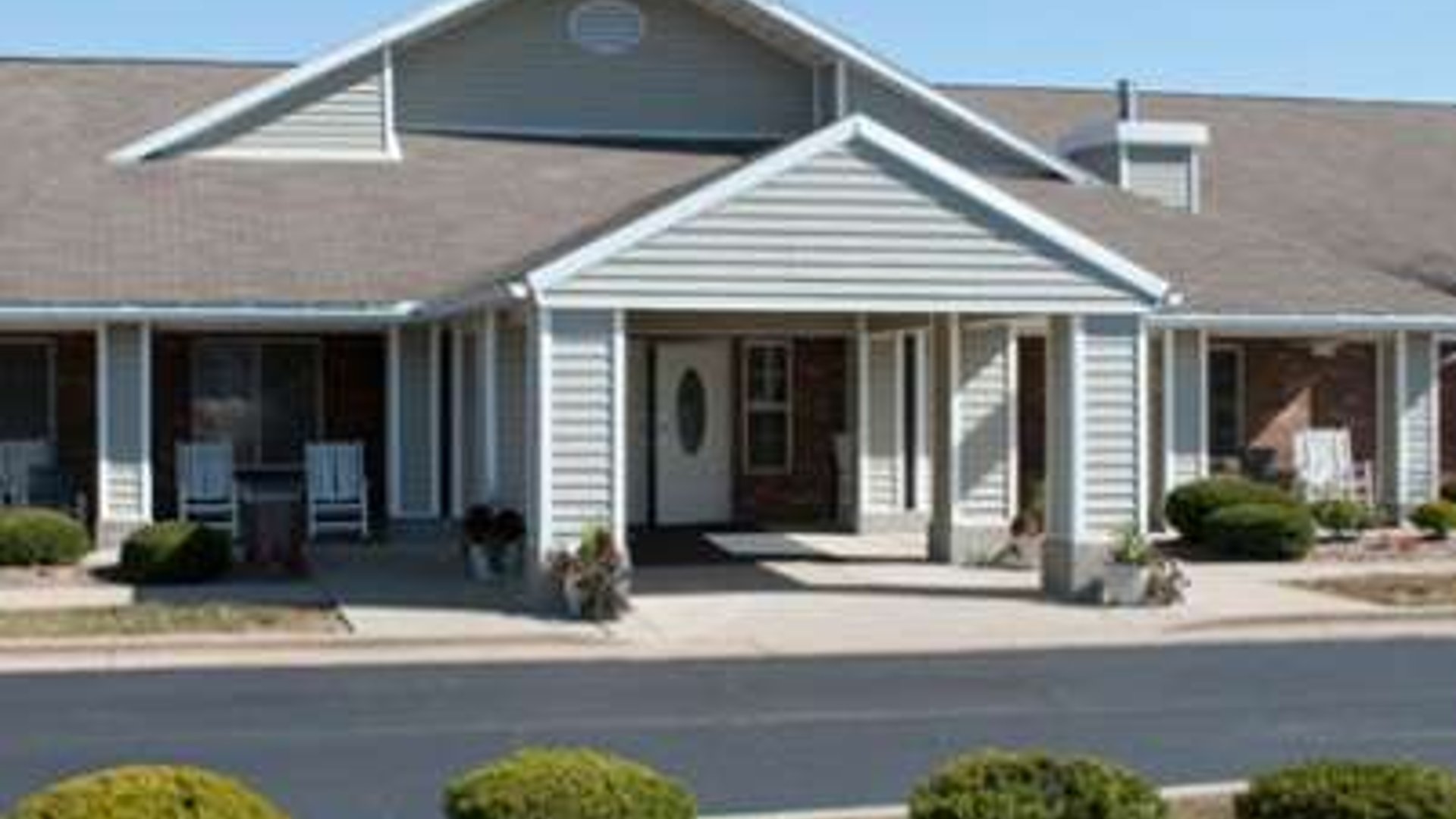 System.Collections.Generic.List`1[AFS.Common.Models.Photo] - Image 1