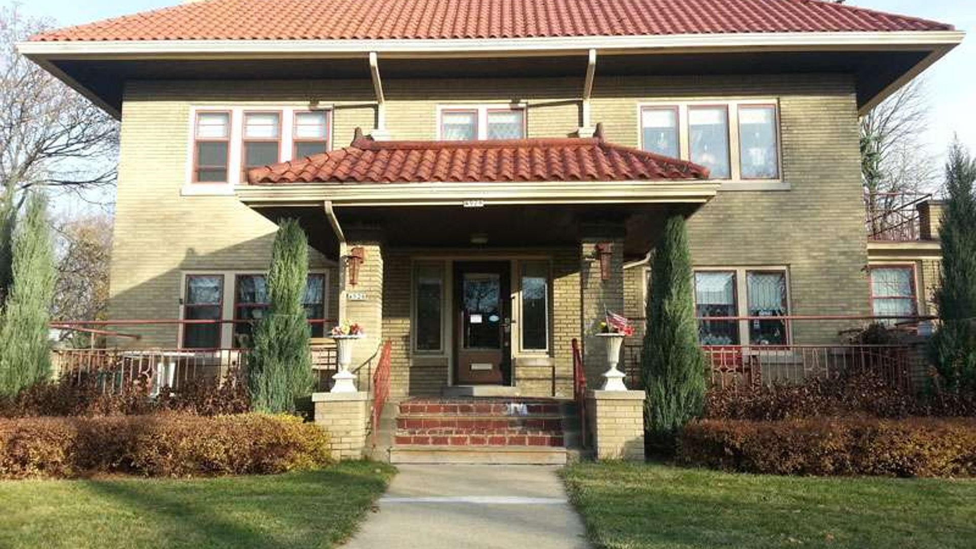 System.Collections.Generic.List`1[AFS.Common.Models.Photo] - Image 1