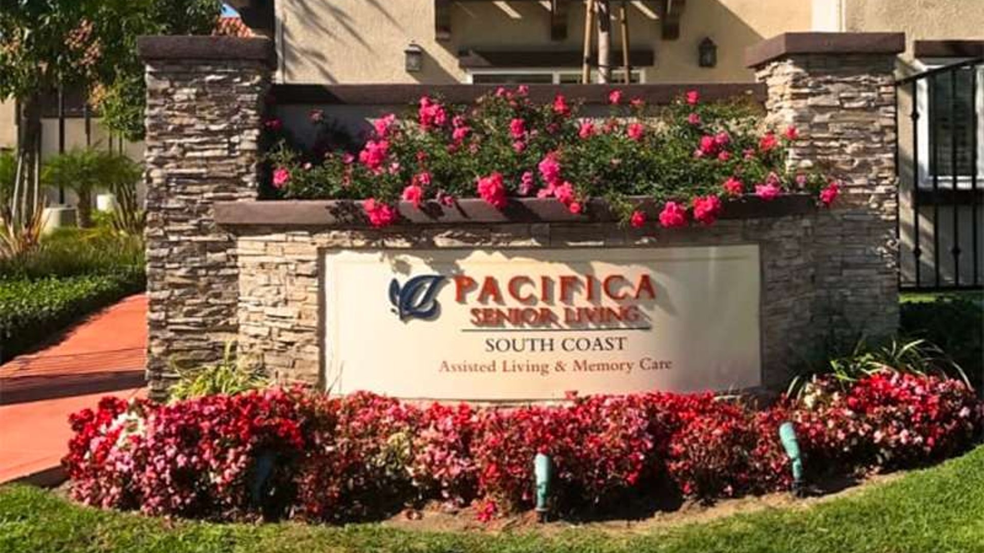 System.Collections.Generic.List`1[AFS.Common.Models.Photo] - Image 1