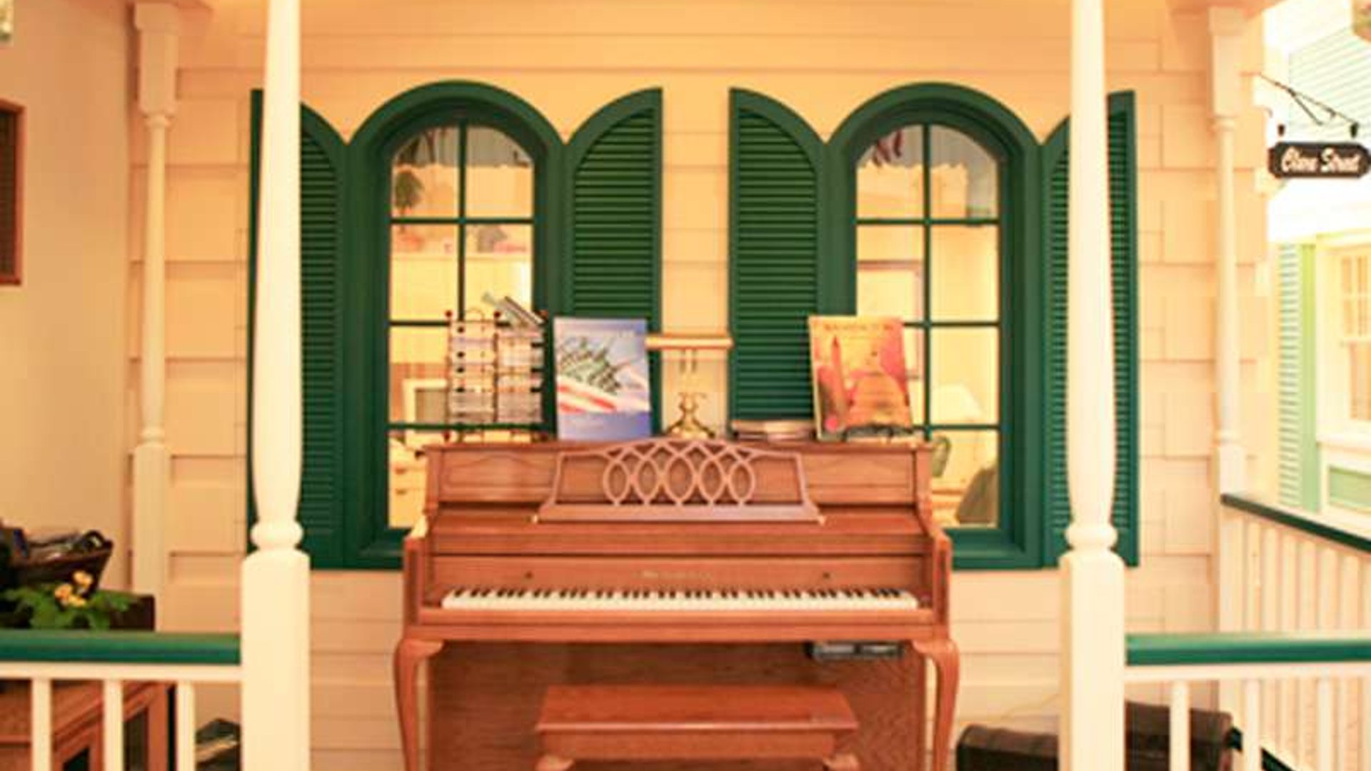 System.Collections.Generic.List`1[AFS.Common.Models.Photo] - Image 3