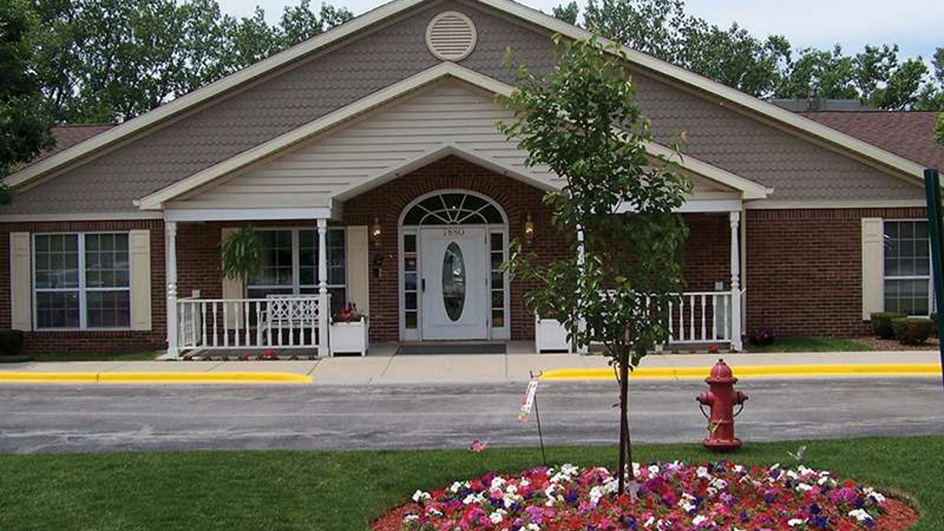 System.Collections.Generic.List`1[AFS.Common.Models.Photo] - Image 1