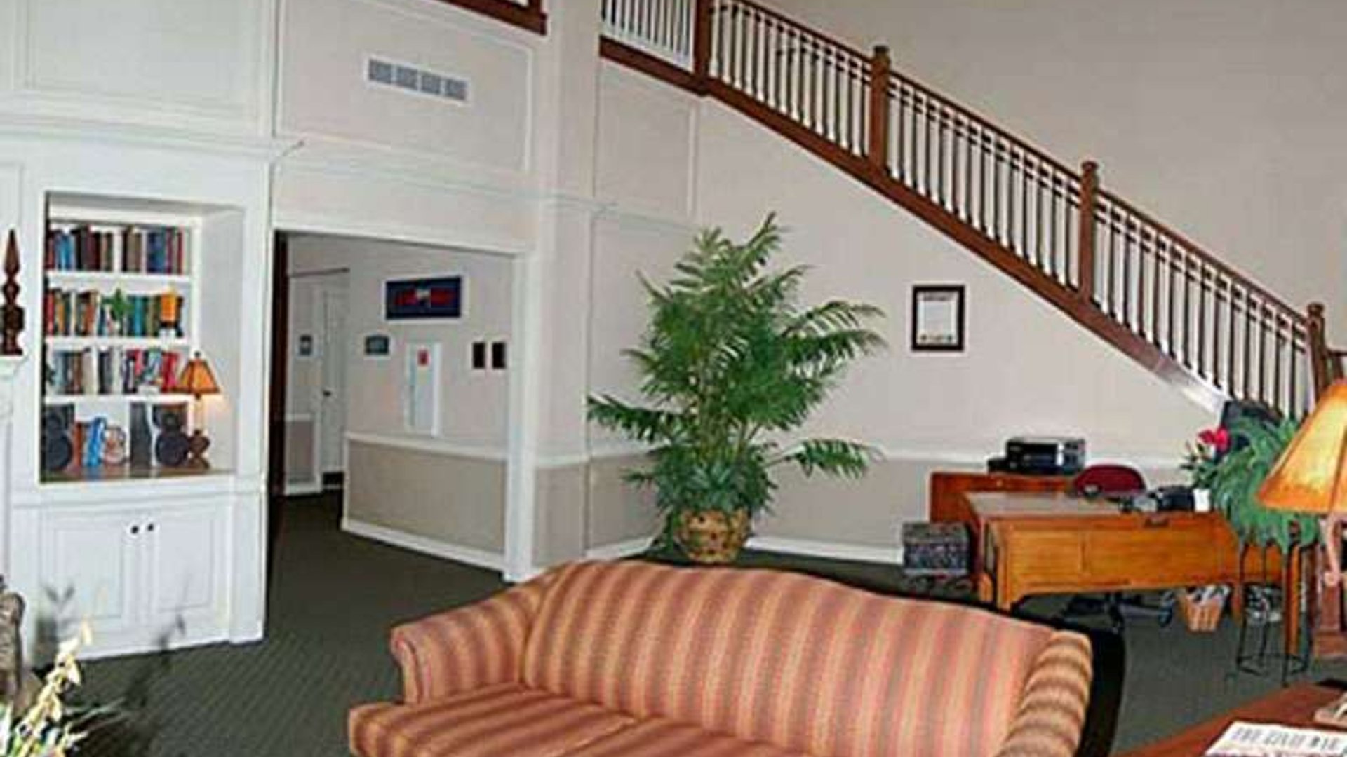 System.Collections.Generic.List`1[AFS.Common.Models.Photo] - Image 3