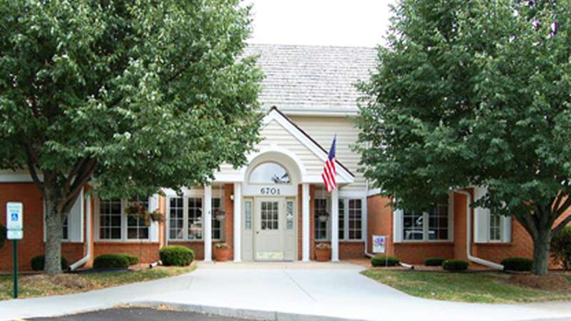 System.Collections.Generic.List`1[AFS.Common.Models.Photo] - Image 1