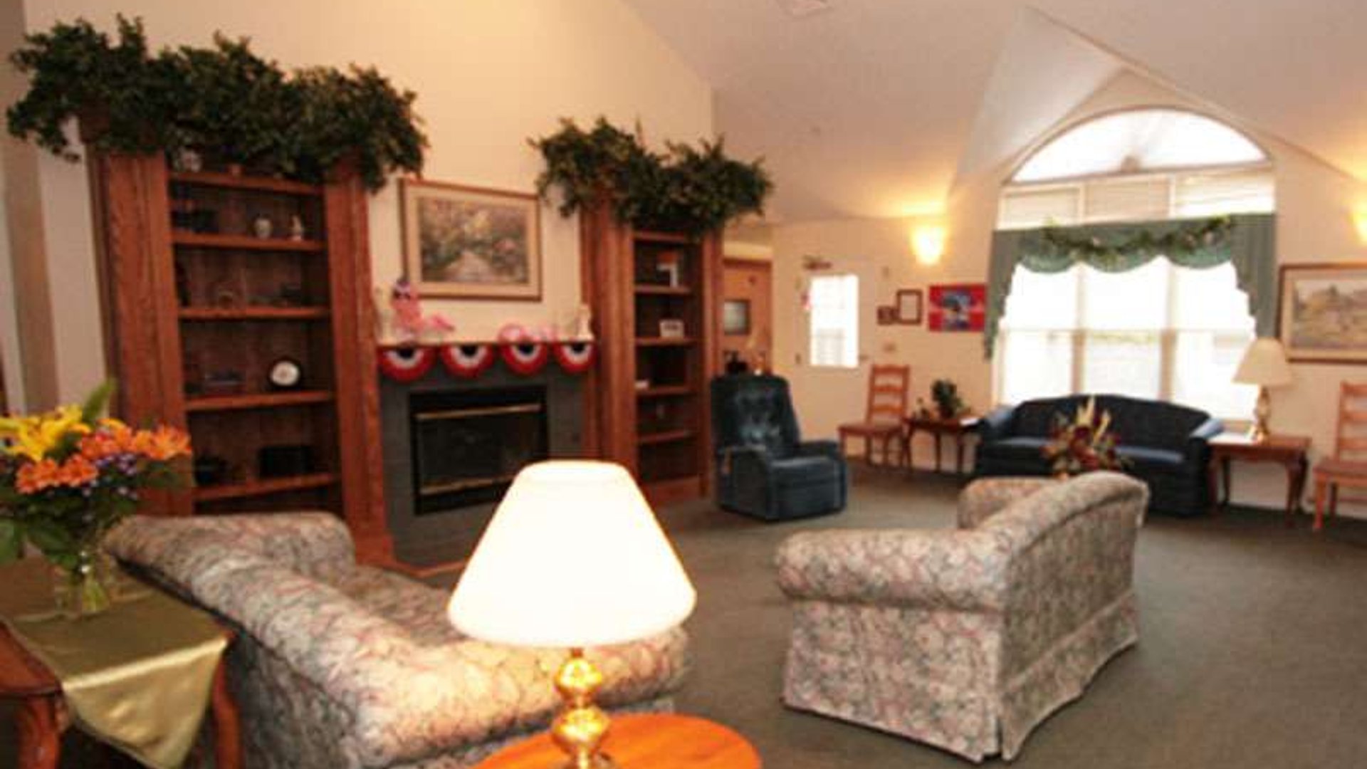 System.Collections.Generic.List`1[AFS.Common.Models.Photo] - Image 2