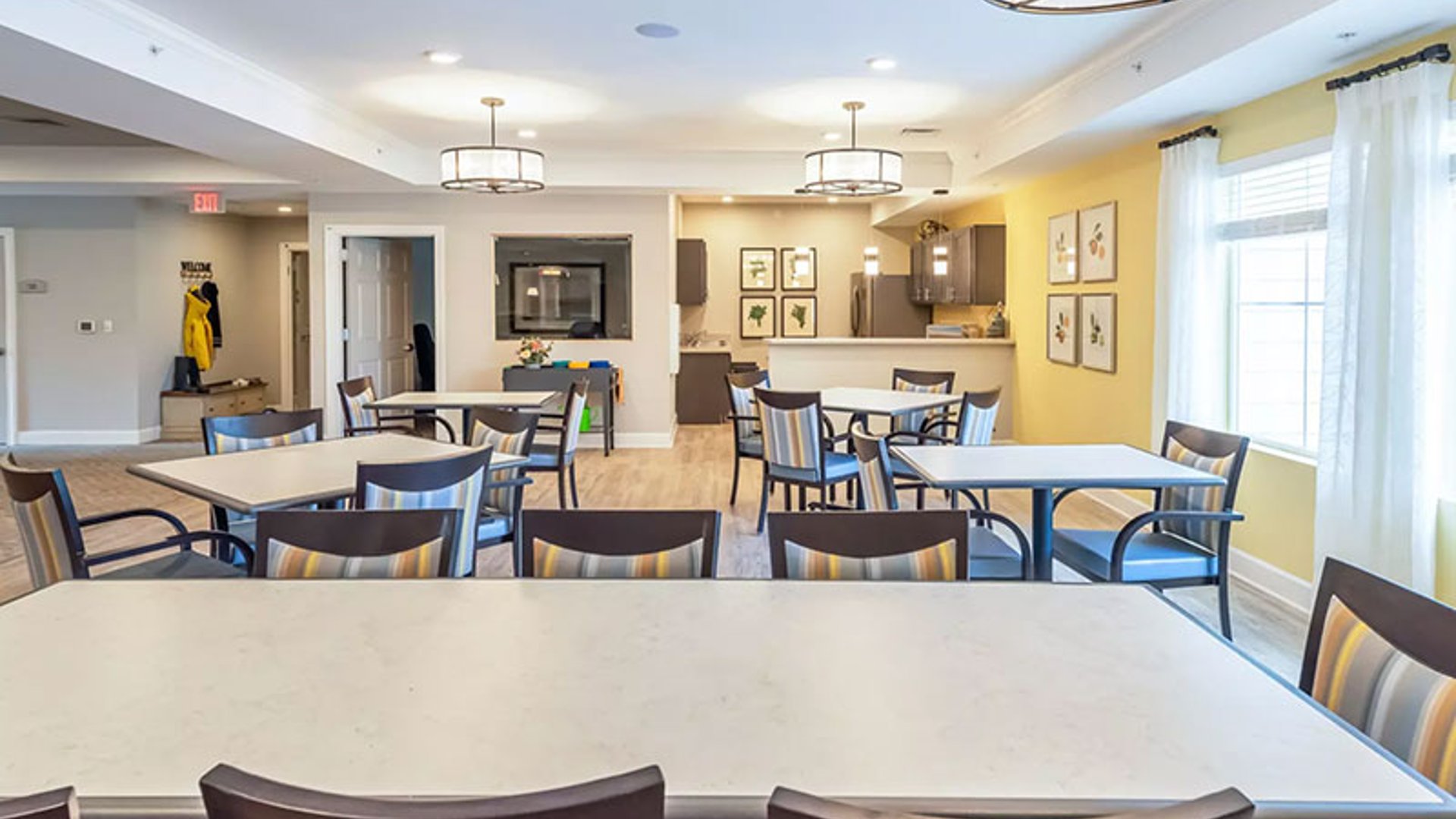 System.Collections.Generic.List`1[AFS.Common.Models.Photo] - Image 2