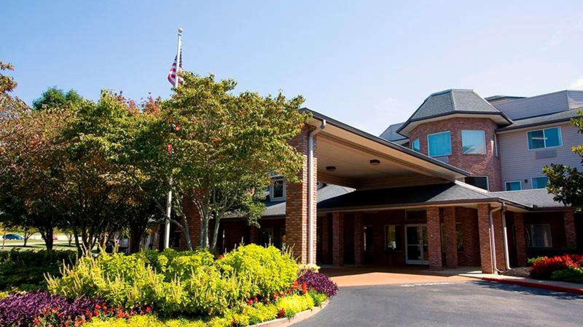 System.Collections.Generic.List`1[AFS.Common.Models.Photo] - Image 1