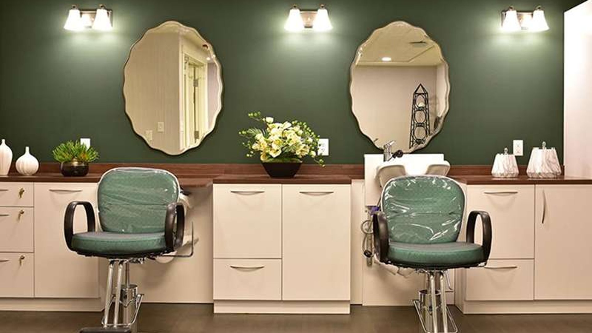 System.Collections.Generic.List`1[AFS.Common.Models.Photo] - Image 6