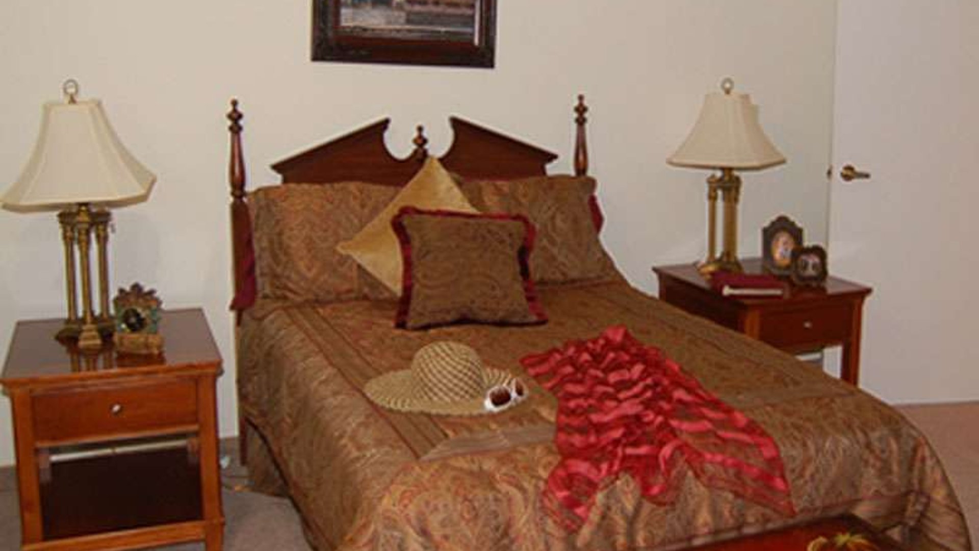 System.Collections.Generic.List`1[AFS.Common.Models.Photo] - Image 4