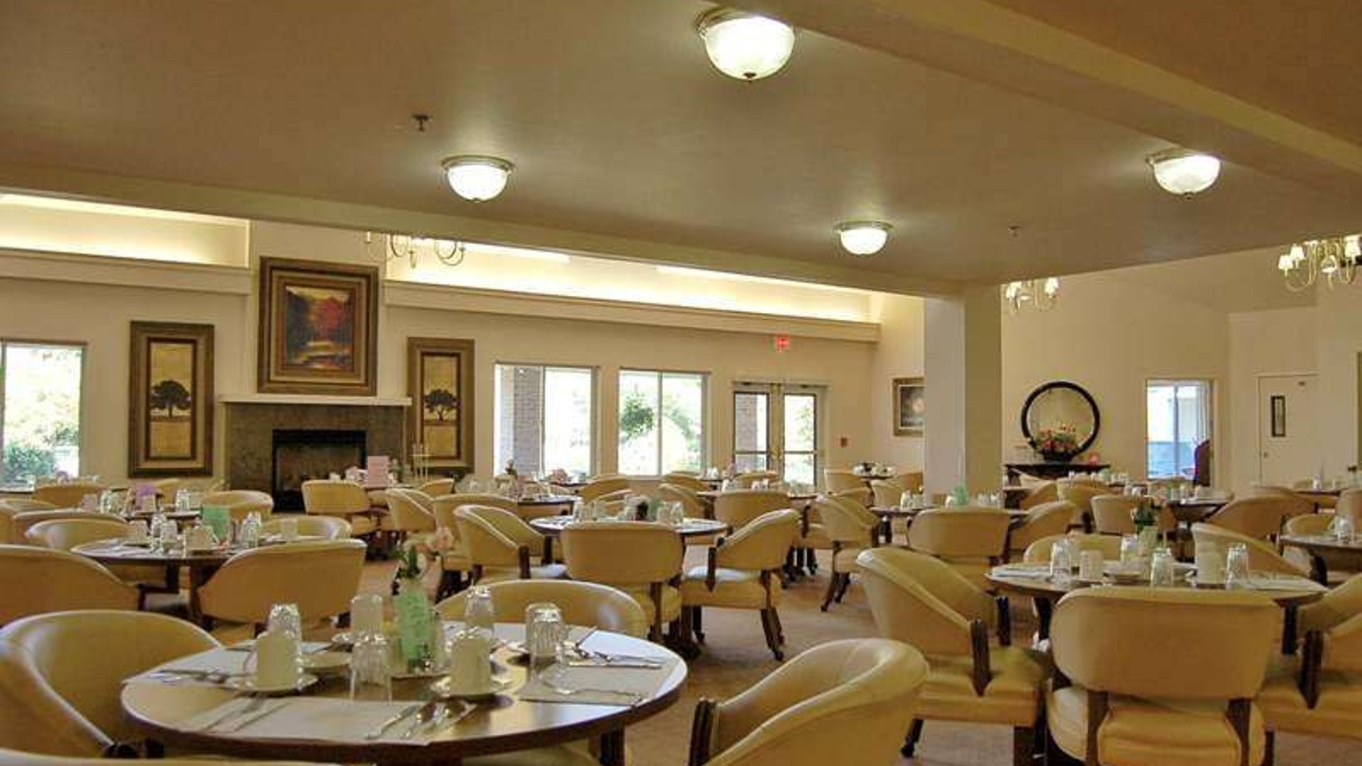 System.Collections.Generic.List`1[AFS.Common.Models.Photo] - Image 2