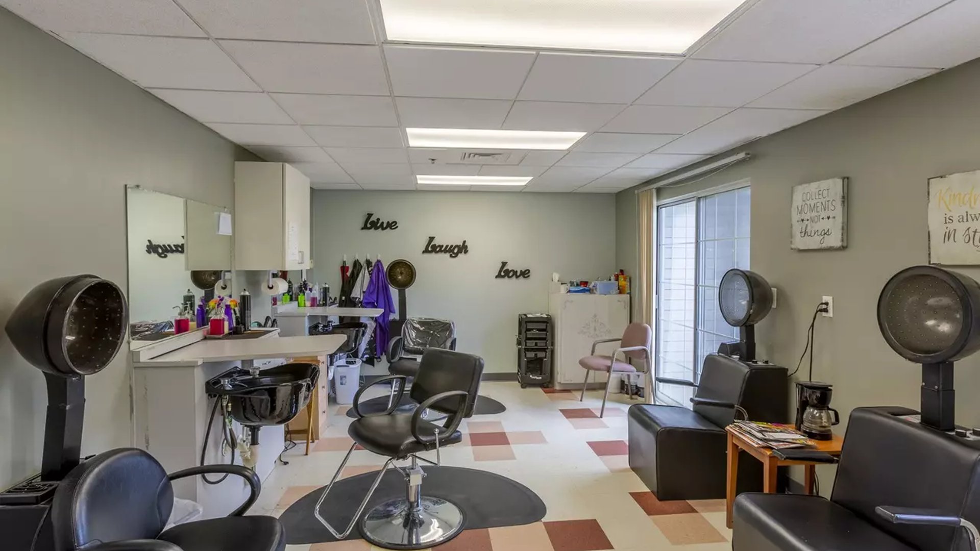 System.Collections.Generic.List`1[AFS.Common.Models.Photo] - Image 5