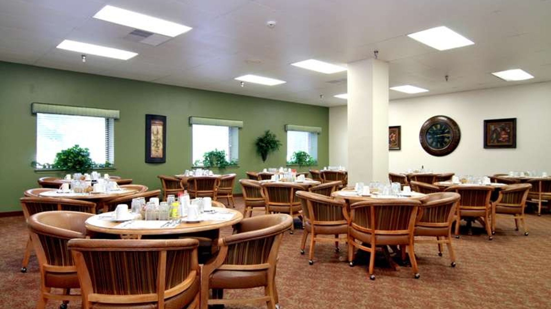 System.Collections.Generic.List`1[AFS.Common.Models.Photo] - Image 2