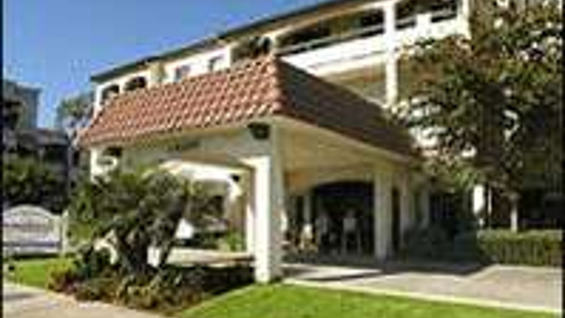 System.Collections.Generic.List`1[AFS.Common.Models.Photo] - Image 1