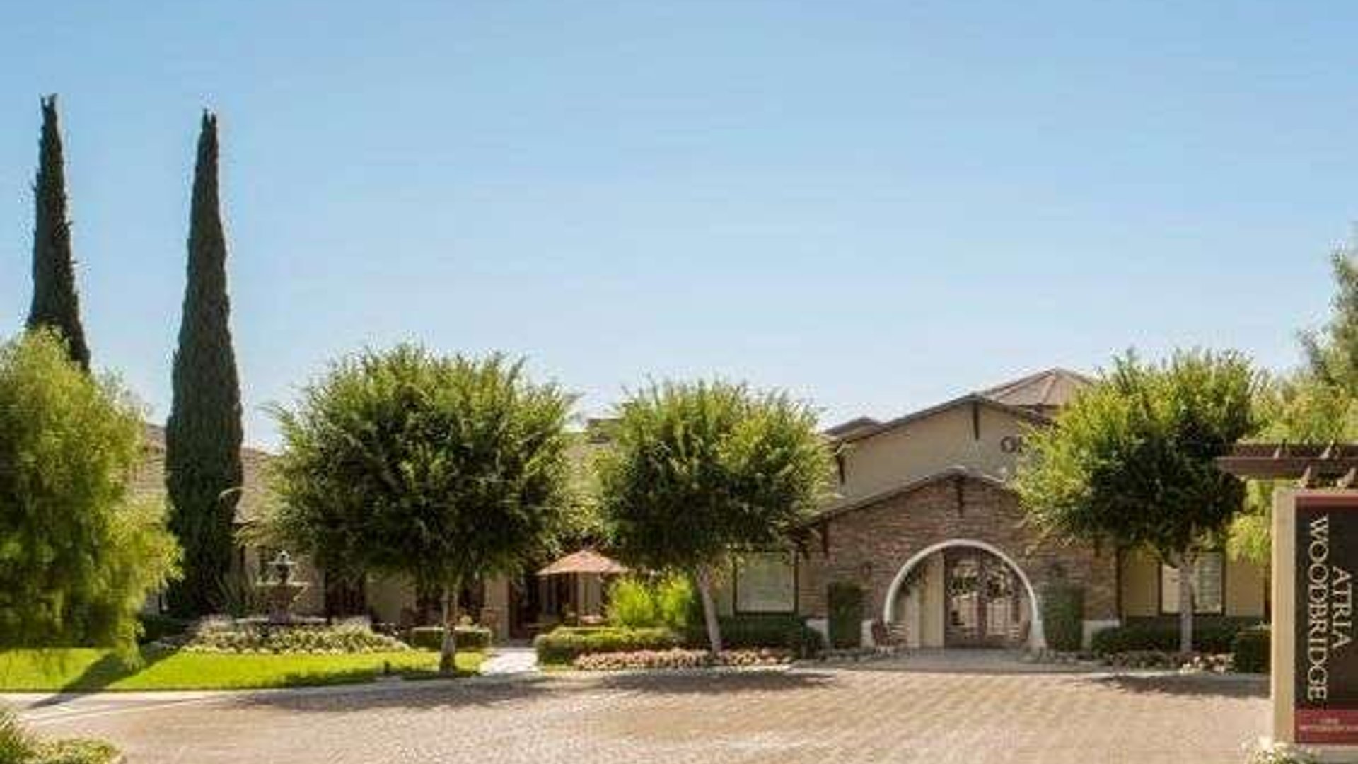 System.Collections.Generic.List`1[AFS.Common.Models.Photo] - Image 1