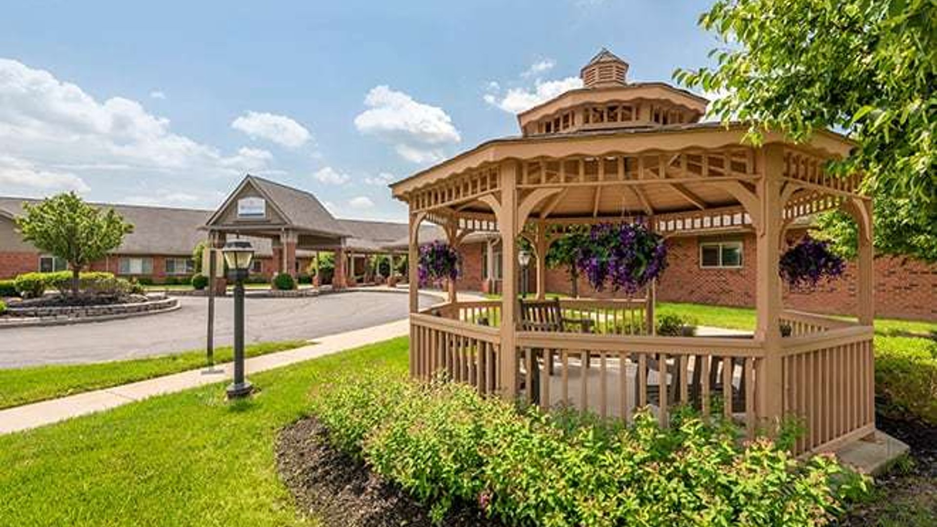 System.Collections.Generic.List`1[AFS.Common.Models.Photo] - Image 5