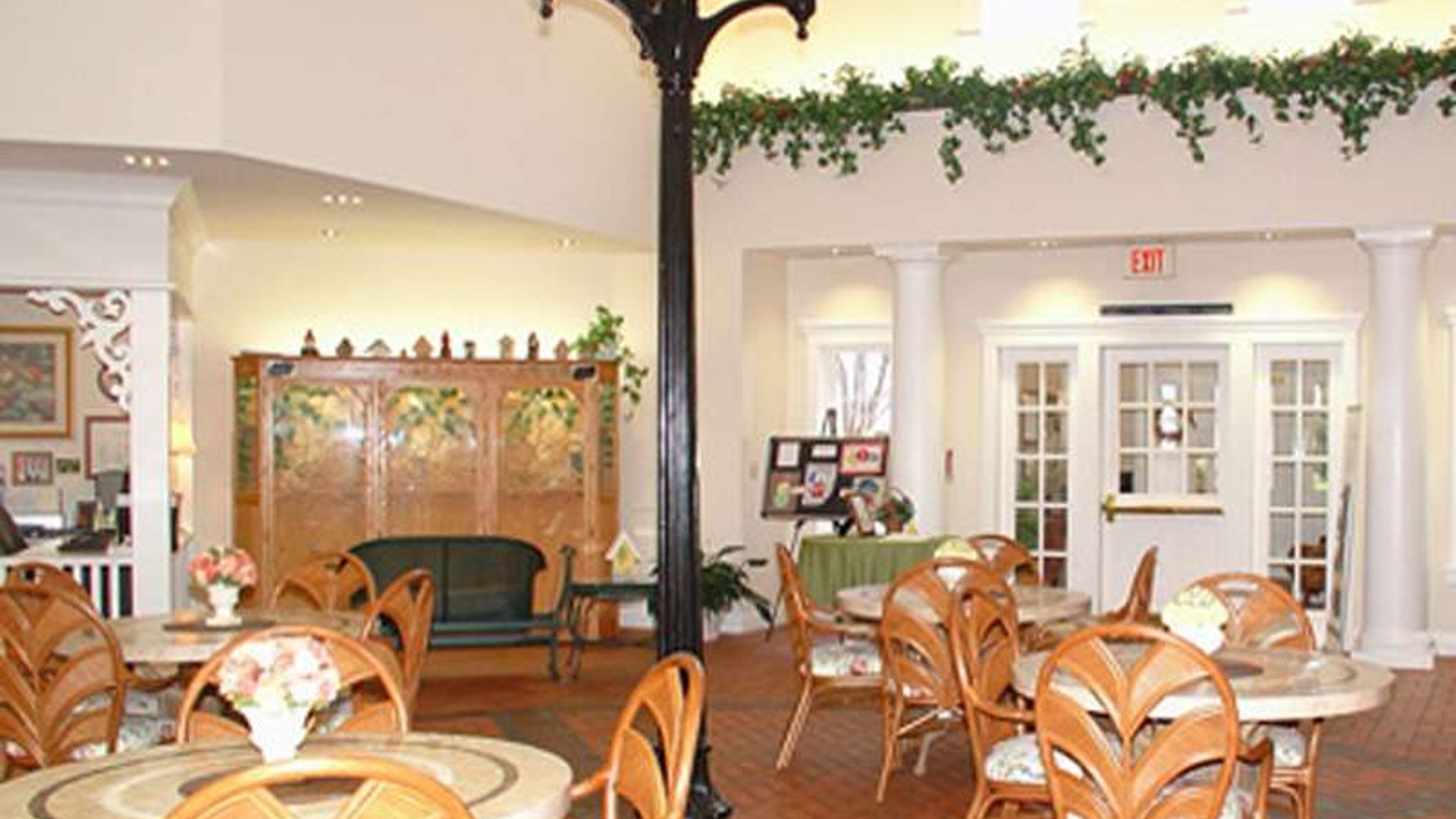 System.Collections.Generic.List`1[AFS.Common.Models.Photo] - Image 3