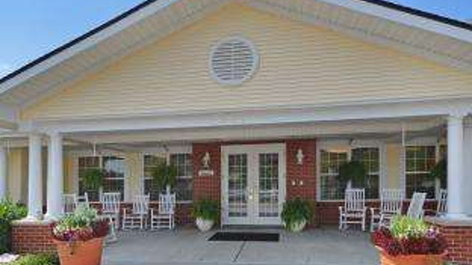 System.Collections.Generic.List`1[AFS.Common.Models.Photo] - Image 1