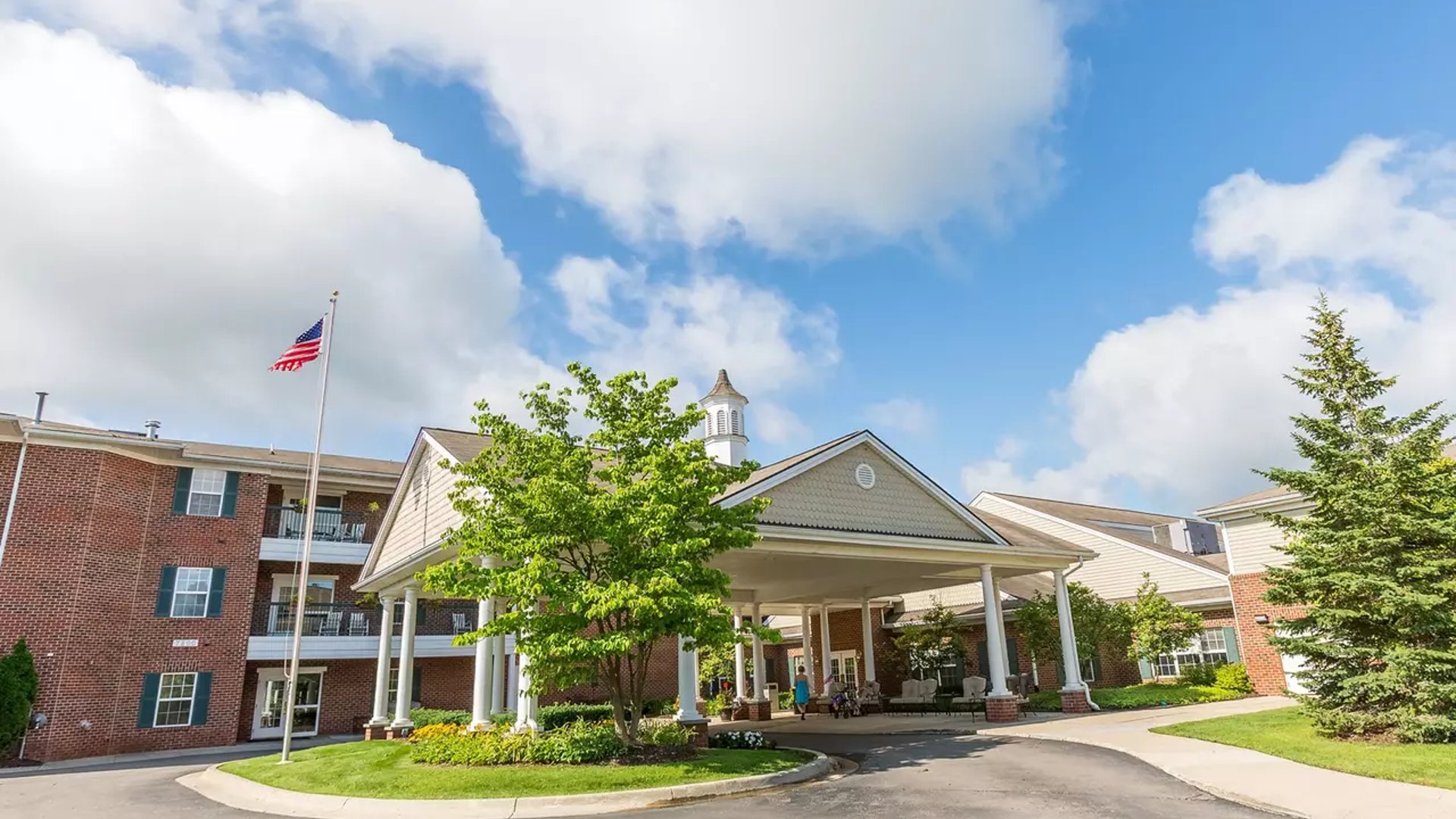 System.Collections.Generic.List`1[AFS.Common.Models.Photo] - Image 1