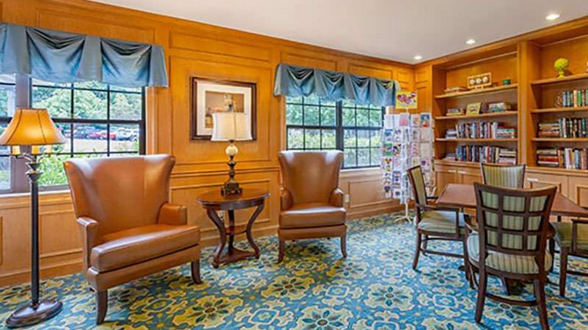 System.Collections.Generic.List`1[AFS.Common.Models.Photo] - Image 4