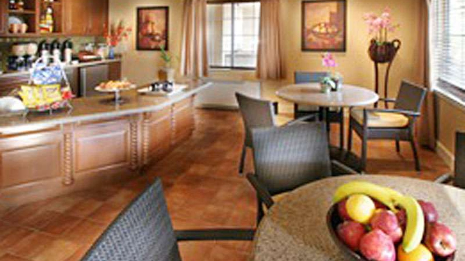 System.Collections.Generic.List`1[AFS.Common.Models.Photo] - Image 2